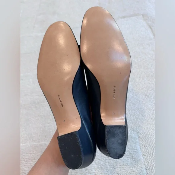 Salvatore Ferragamo Navy Leather Vara Shoes with Bow 9.5 Narrow Never Worn! - Picture 13 of 14